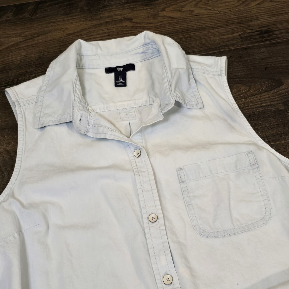 GAP Denim Shirtdress M Bleached Chambray Summer Beach Preppy Button Down Casual - Picture 3 of 10